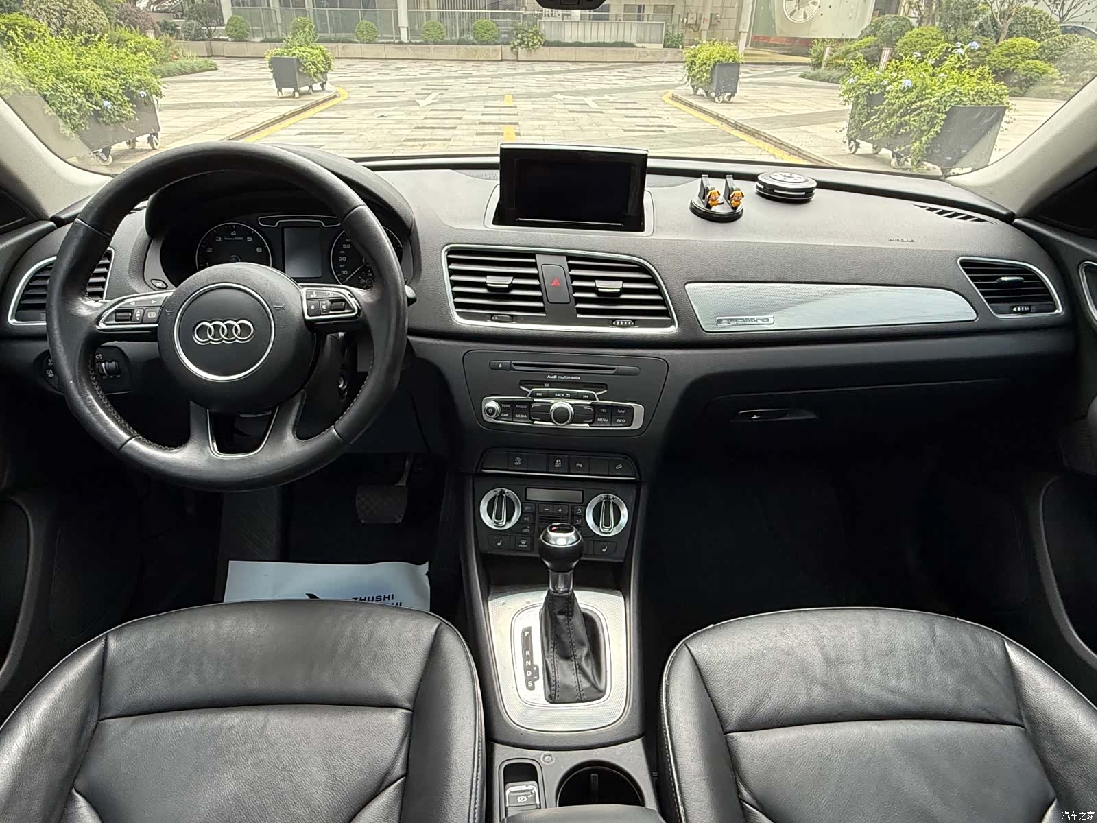 Audi Q3, 2015 9