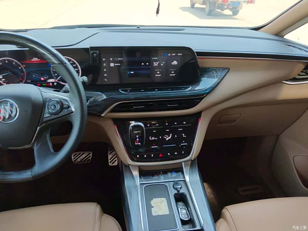 Buick GL8, 2021 13
