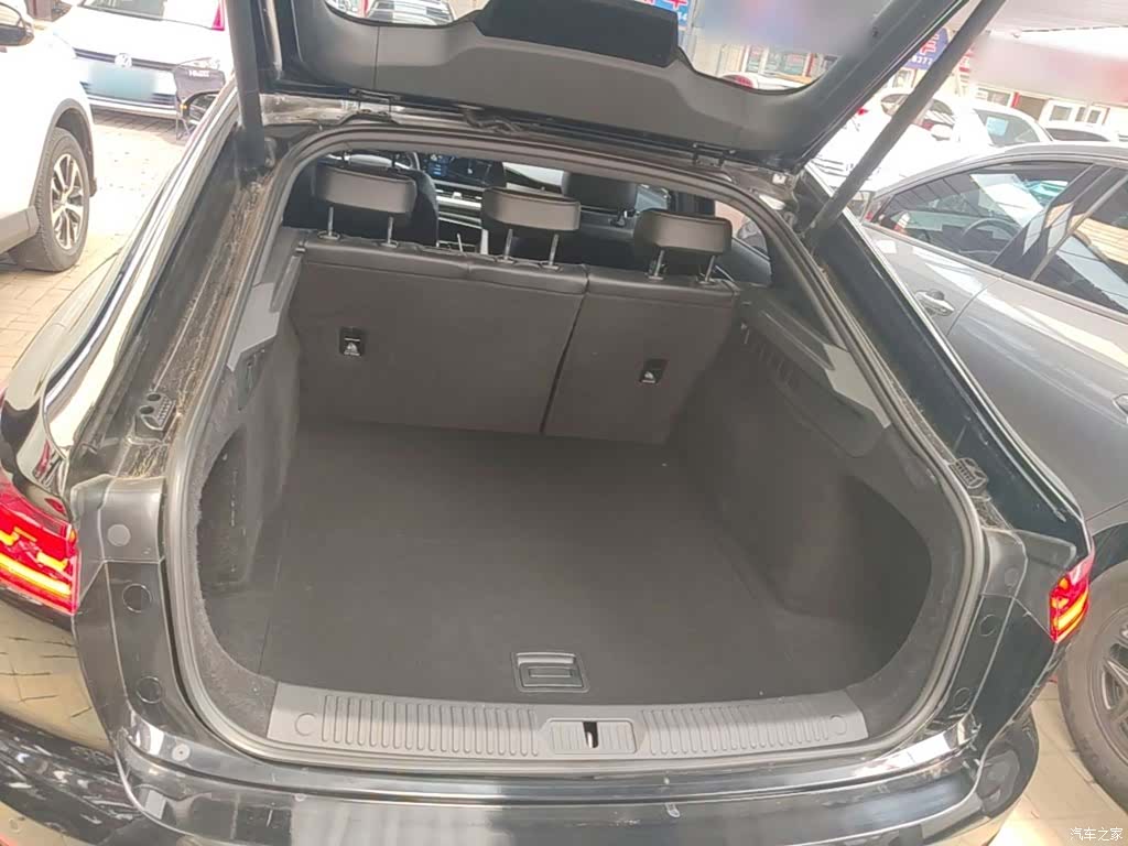Bestune B70, 2025 19