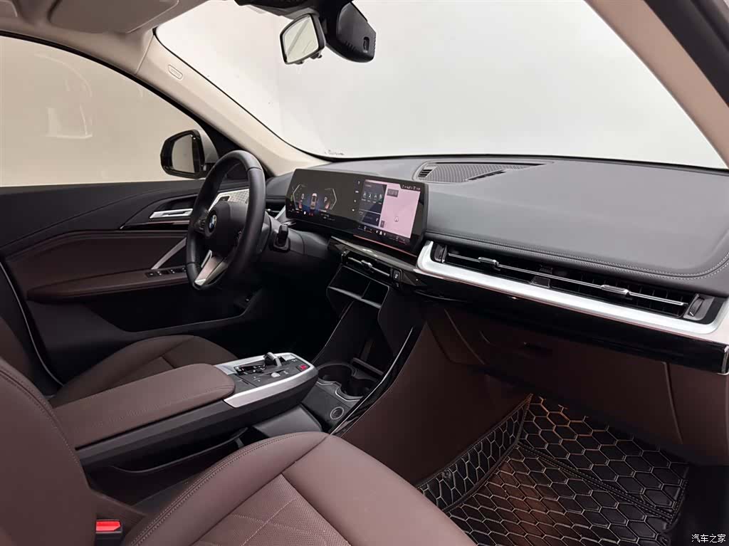 BMW X1, 2024 11