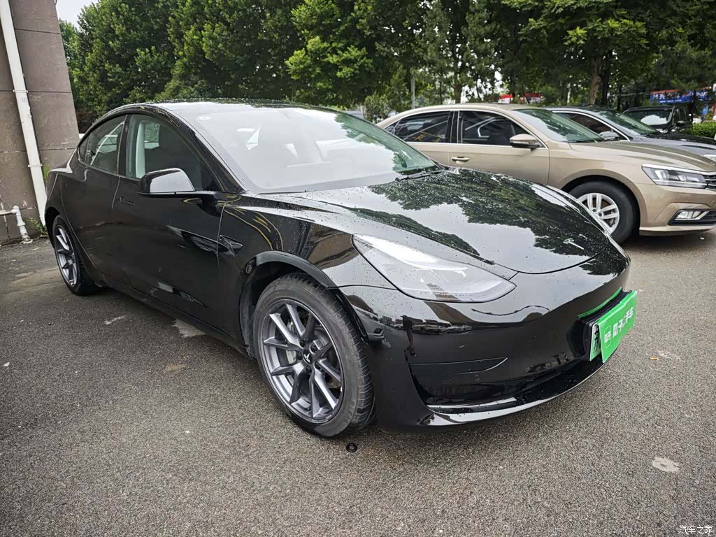Tesla Model 3, 2023 4