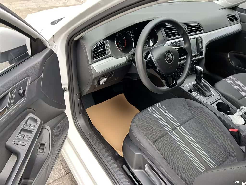 Volkswagen Lamando, 2018 16