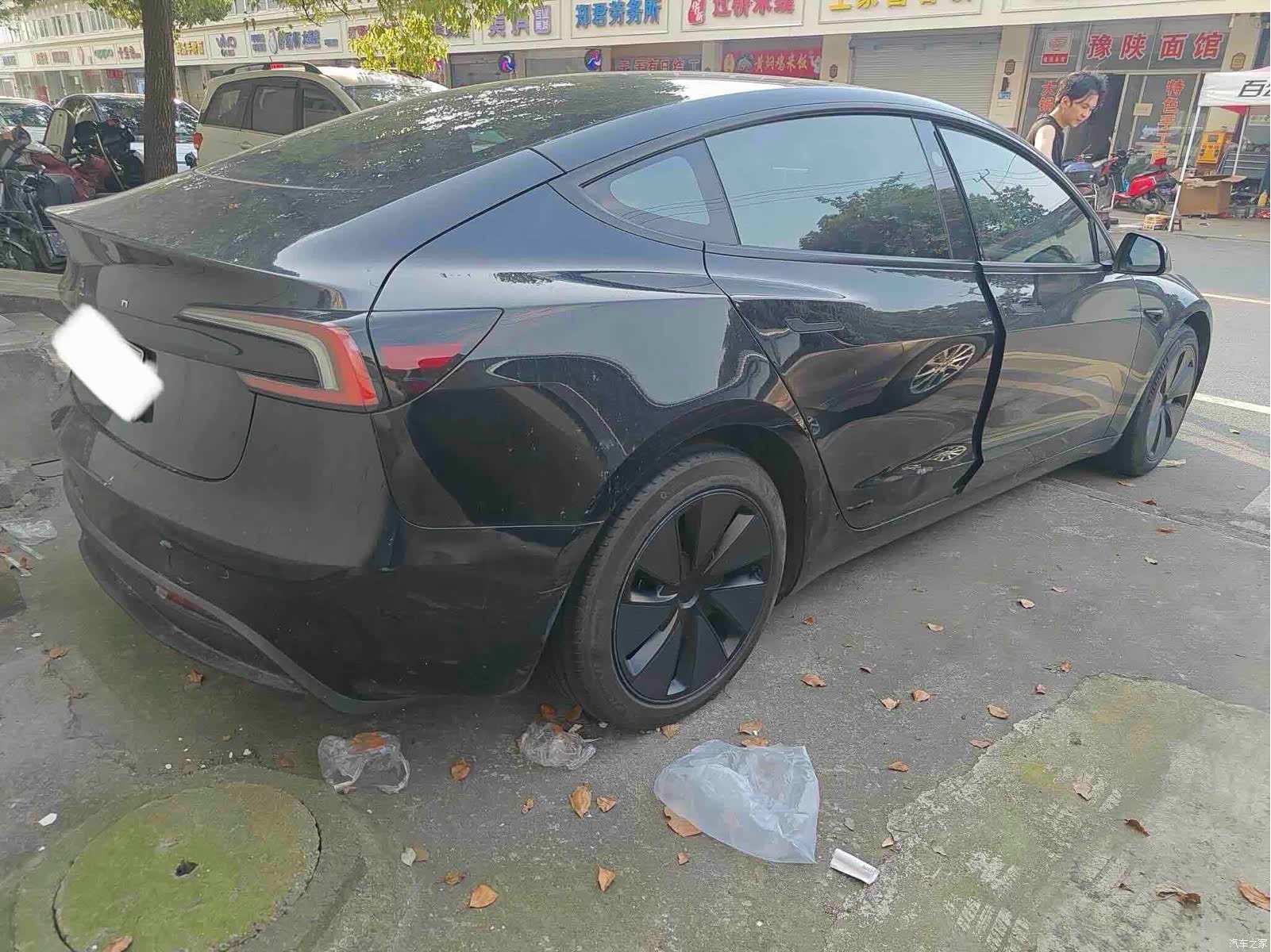Tesla Model 3, 2023 все фото