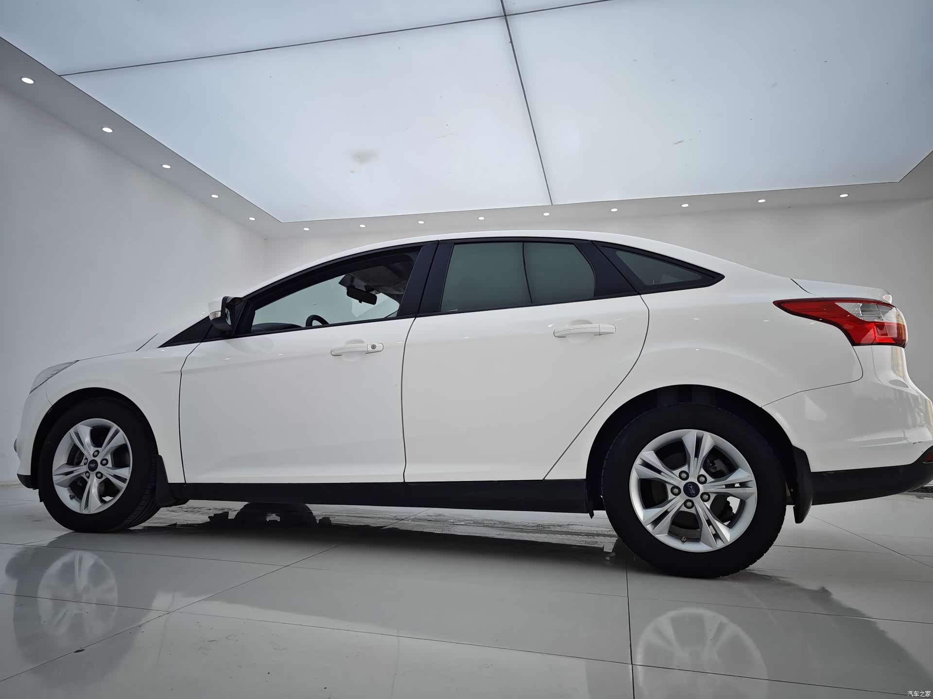 Ford Focus, 2013 11
