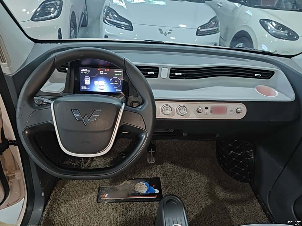 Wuling MINIEV, 2023 10