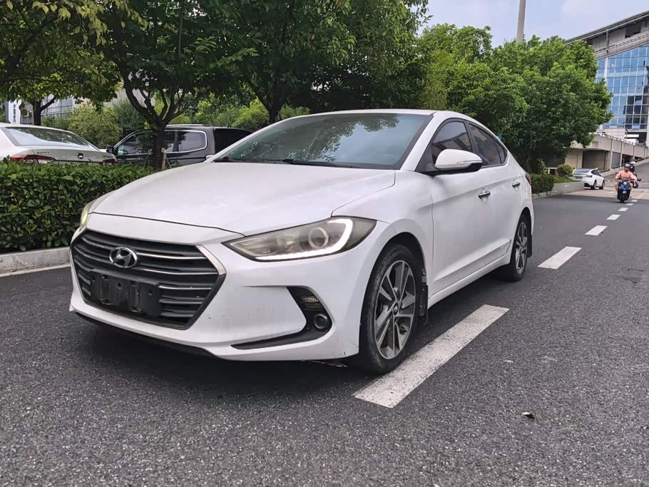 Hyundai Elantra