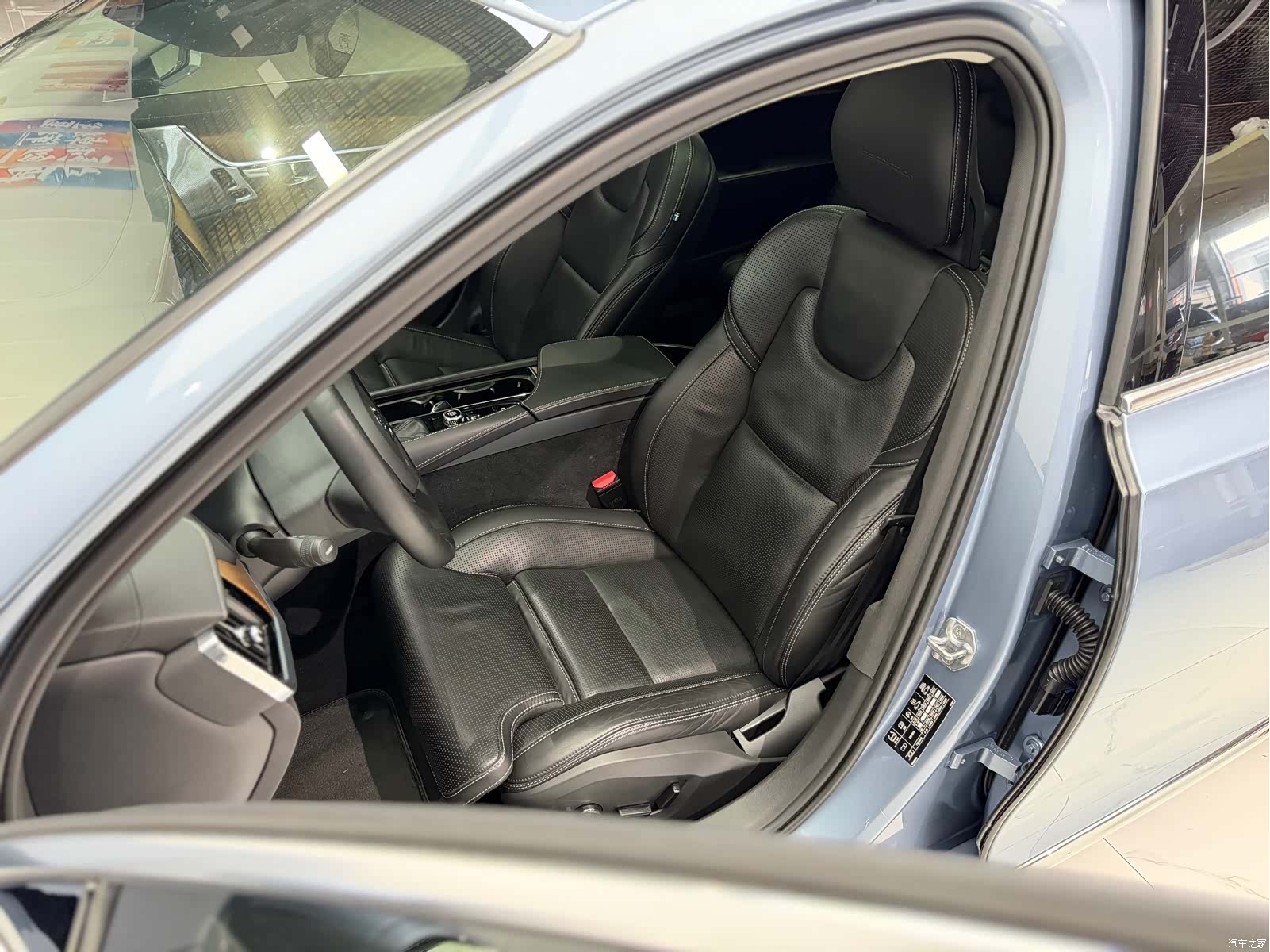 Volvo S90, 2017 11