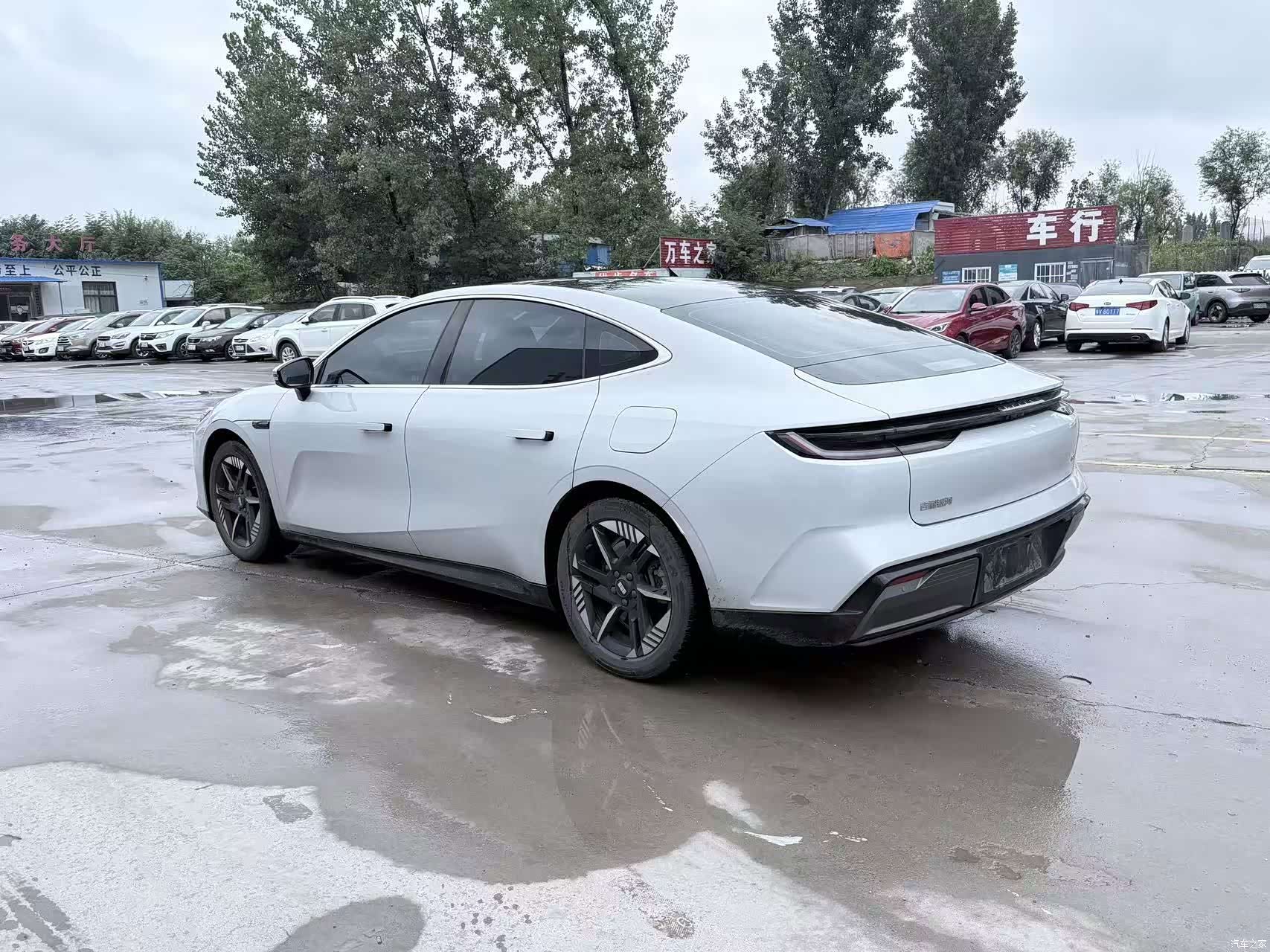 Geely E8, 2024 9