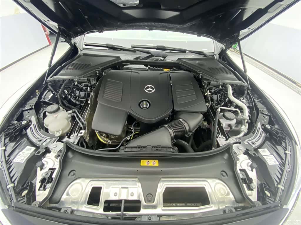 Mercedes-Benz E-Class, 2024 12