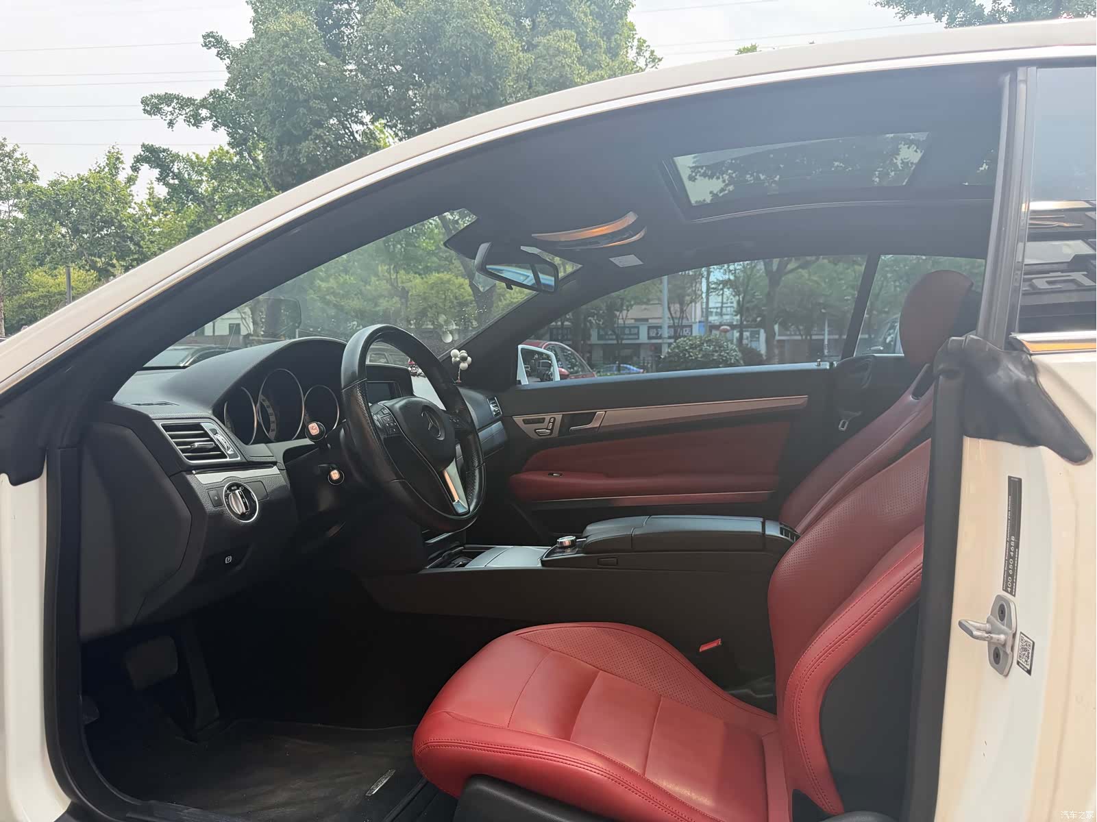 Mercedes-Benz E-Class, 2014 7