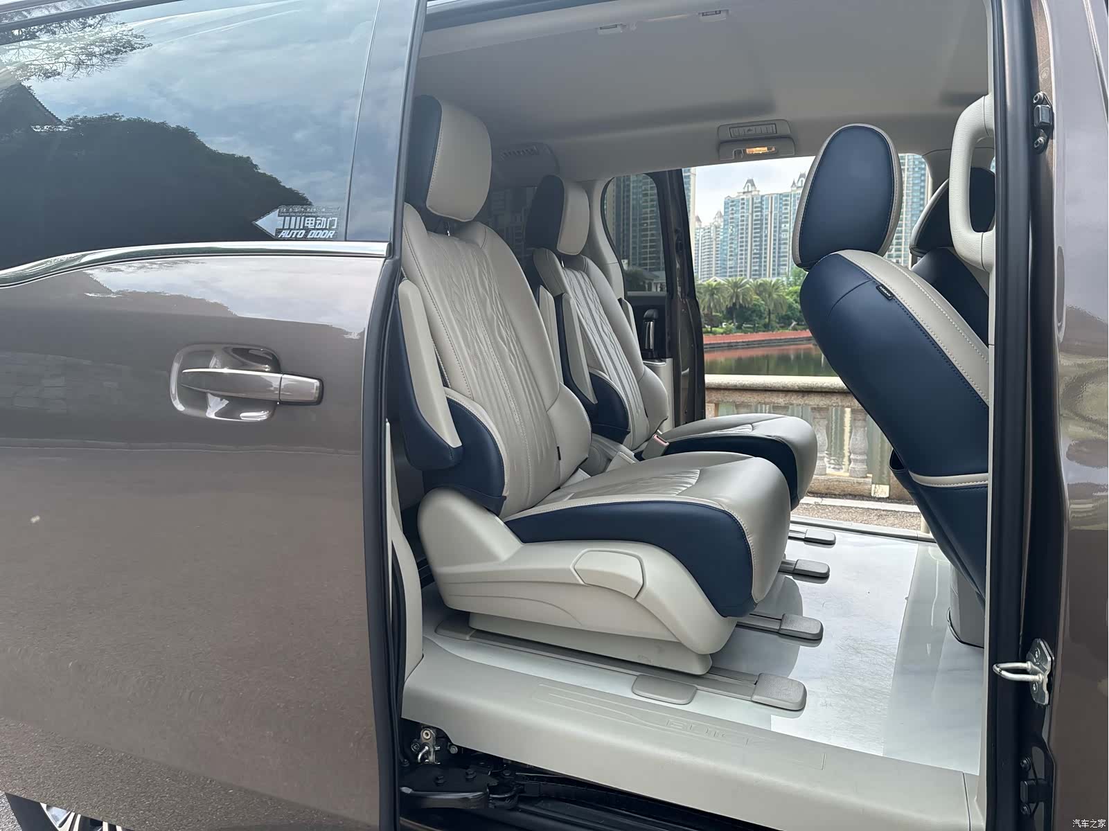 Buick GL8, 2023 13