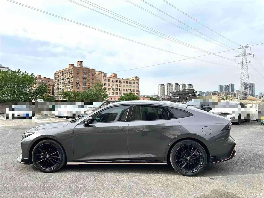 Changan UNI-V, 2022 8