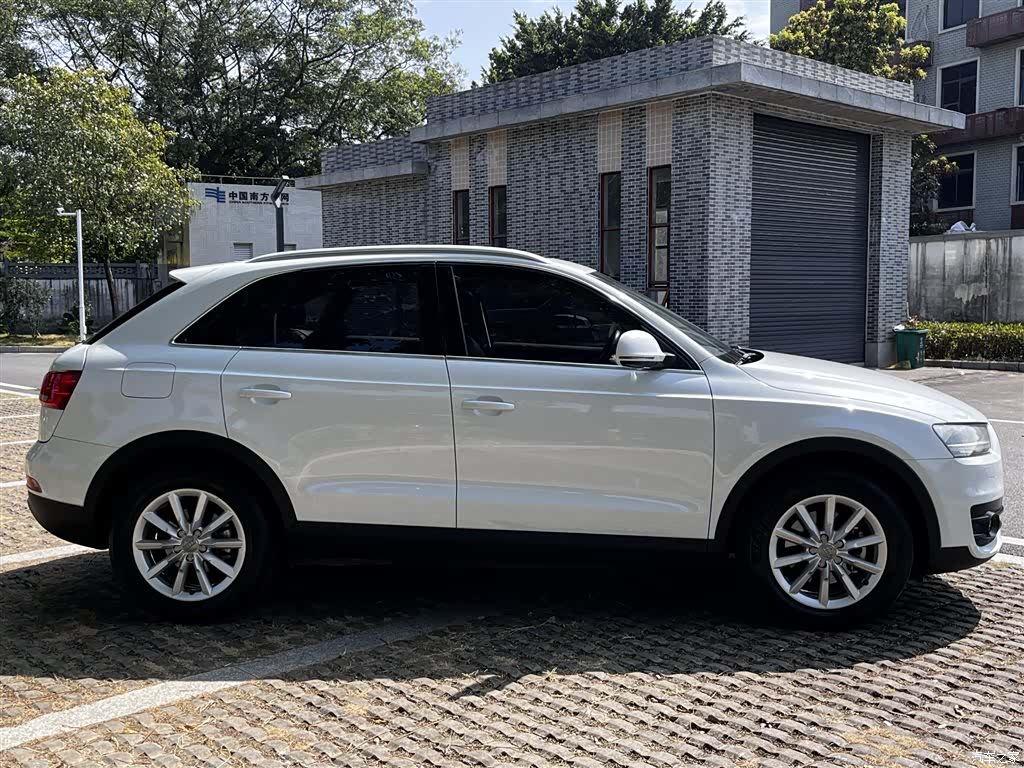 Audi Q3, 2016 8