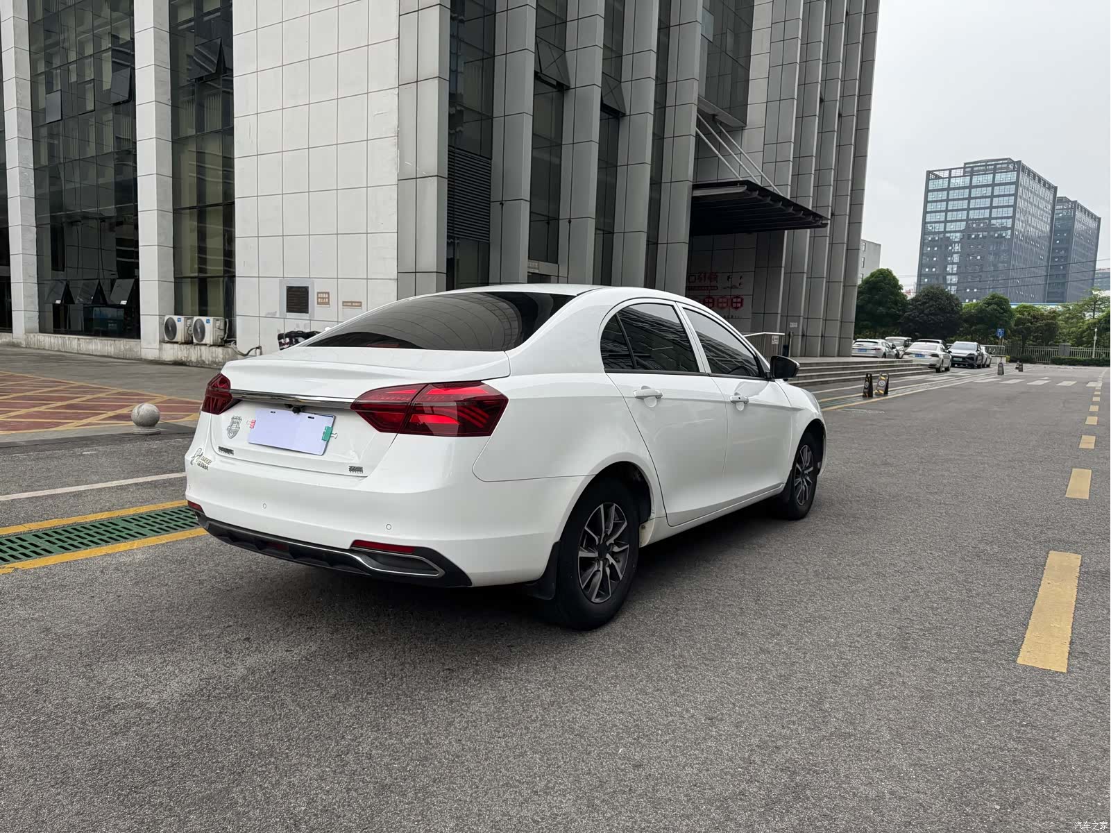 Geely Emgrand, 2019 29