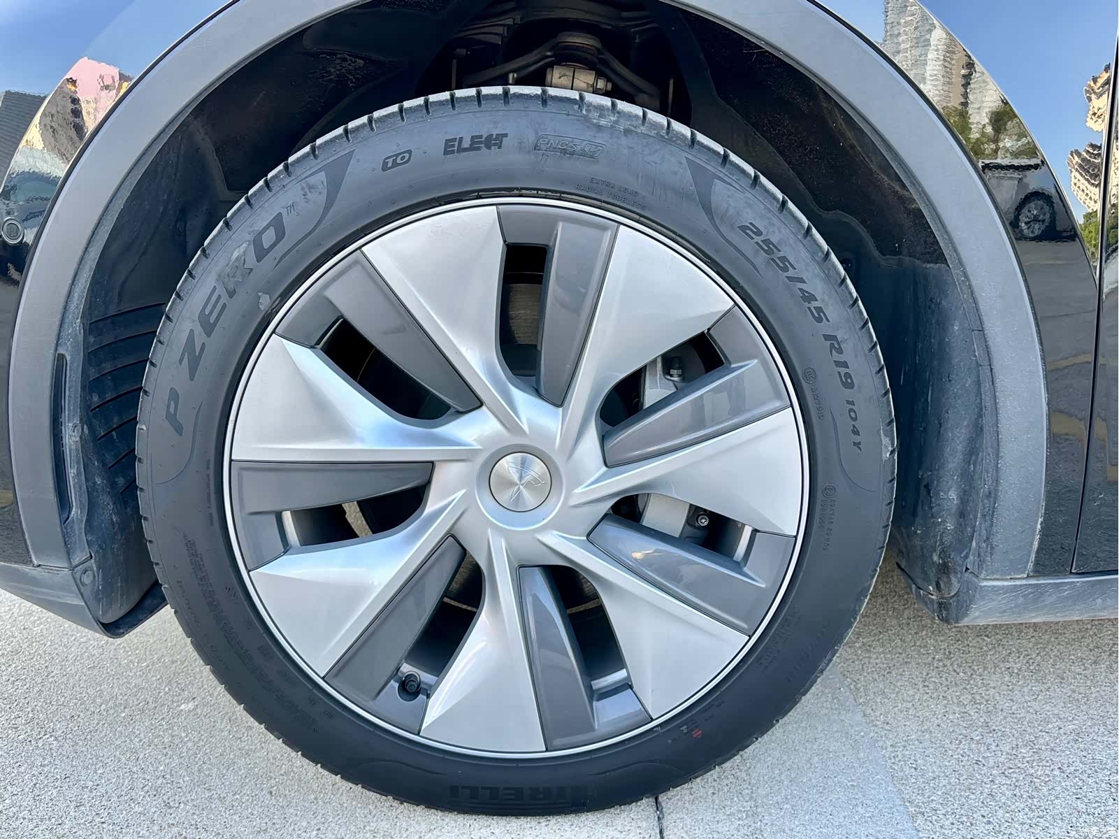 Tesla Model Y, 2023 8