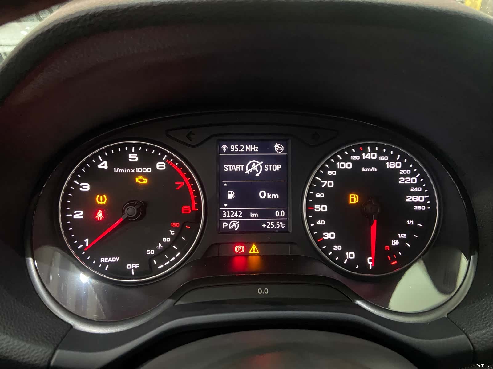 Audi Q2L, 2022 20