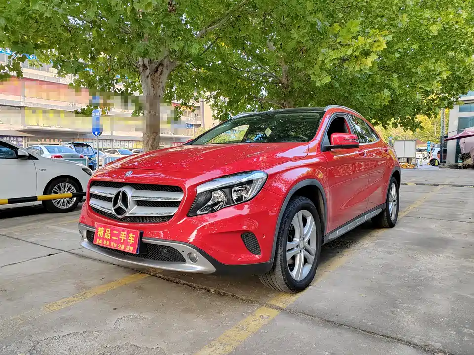 Mercedes-Benz GLA