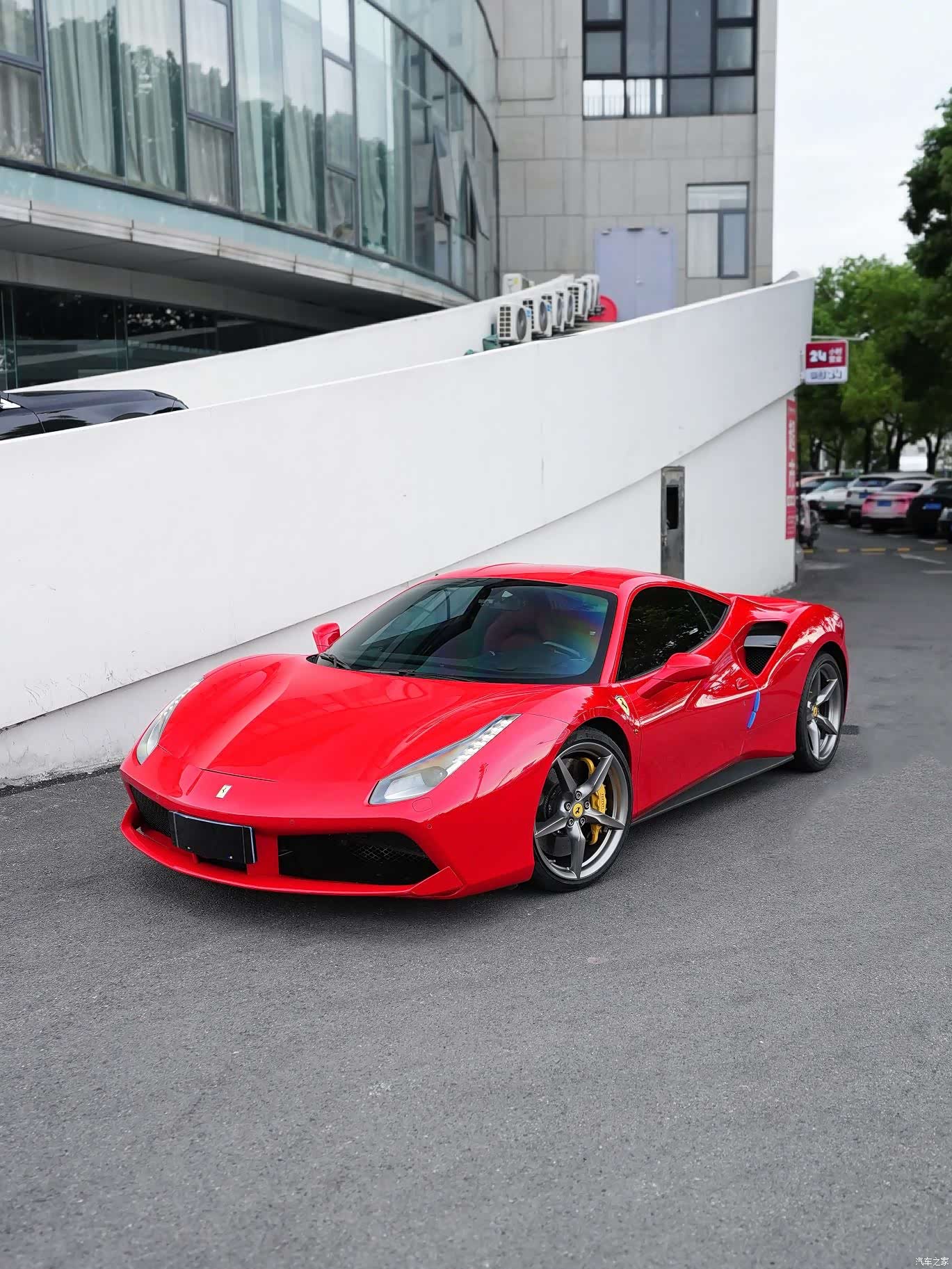 Ferrari 488
