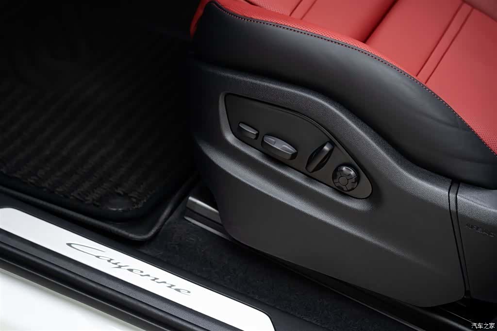 Porsche Cayenne, 2026 18