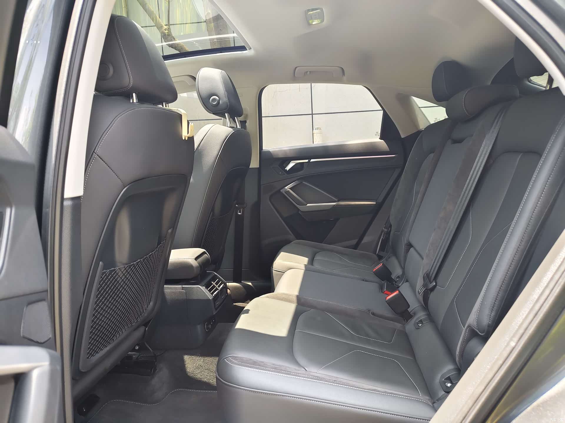Audi Q3, 2022 9