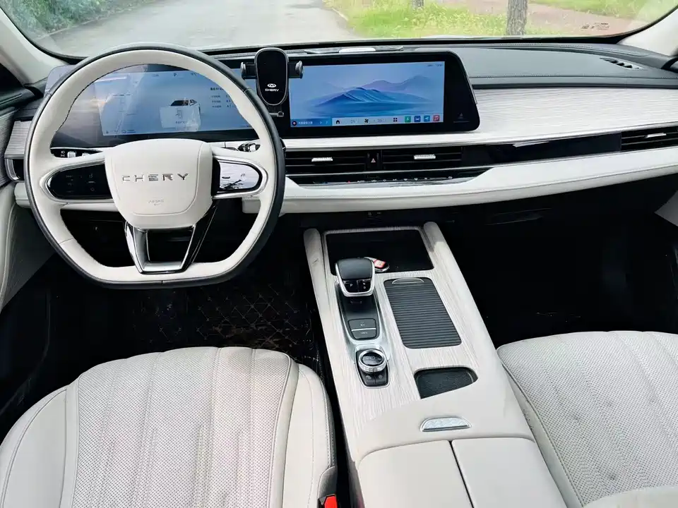 Chery Fulwin Fengyun A8