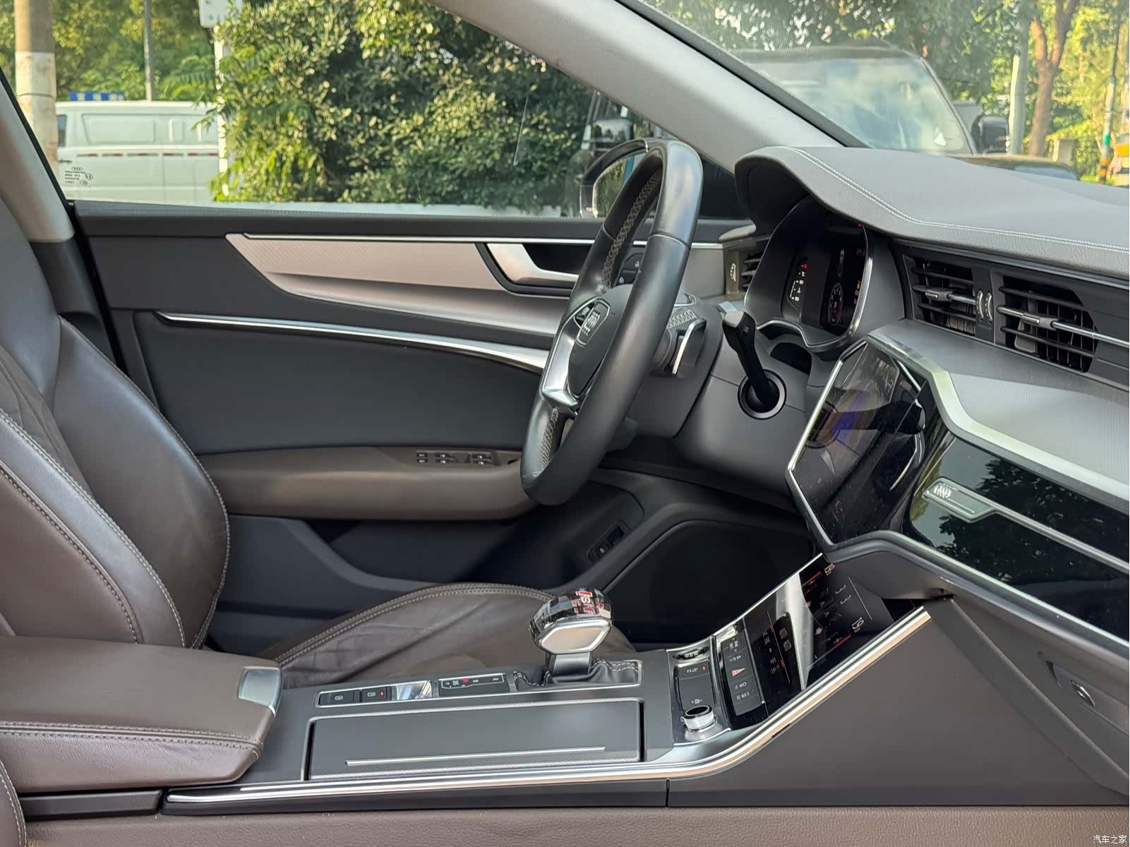 Audi A7L, 2023 20