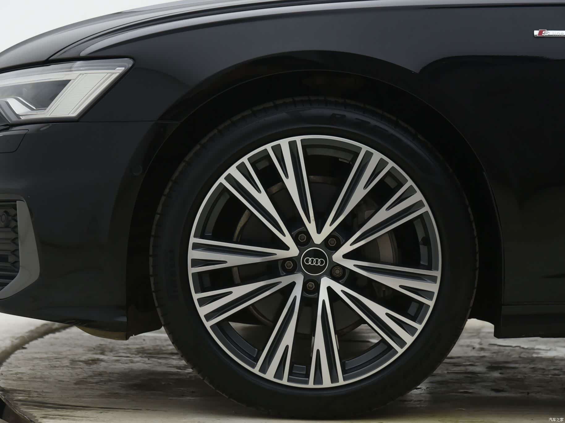 Audi A6L, 2022 27