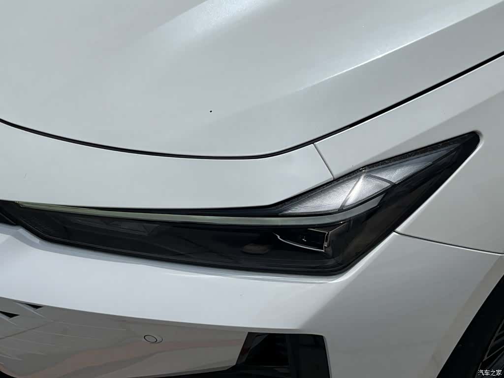 Changan UNI-V, 2024 8