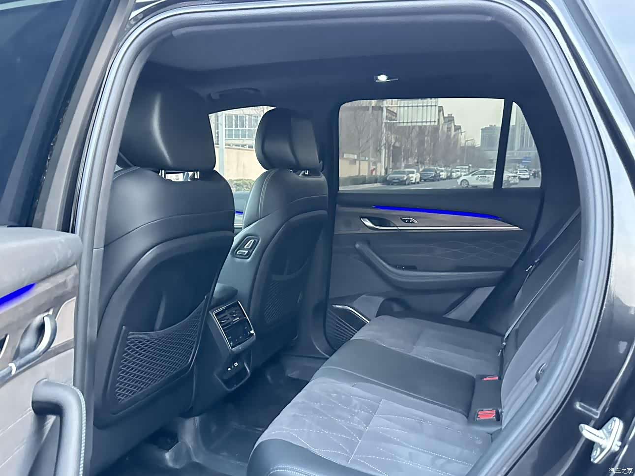 Geely Xingyue L, 2026 6