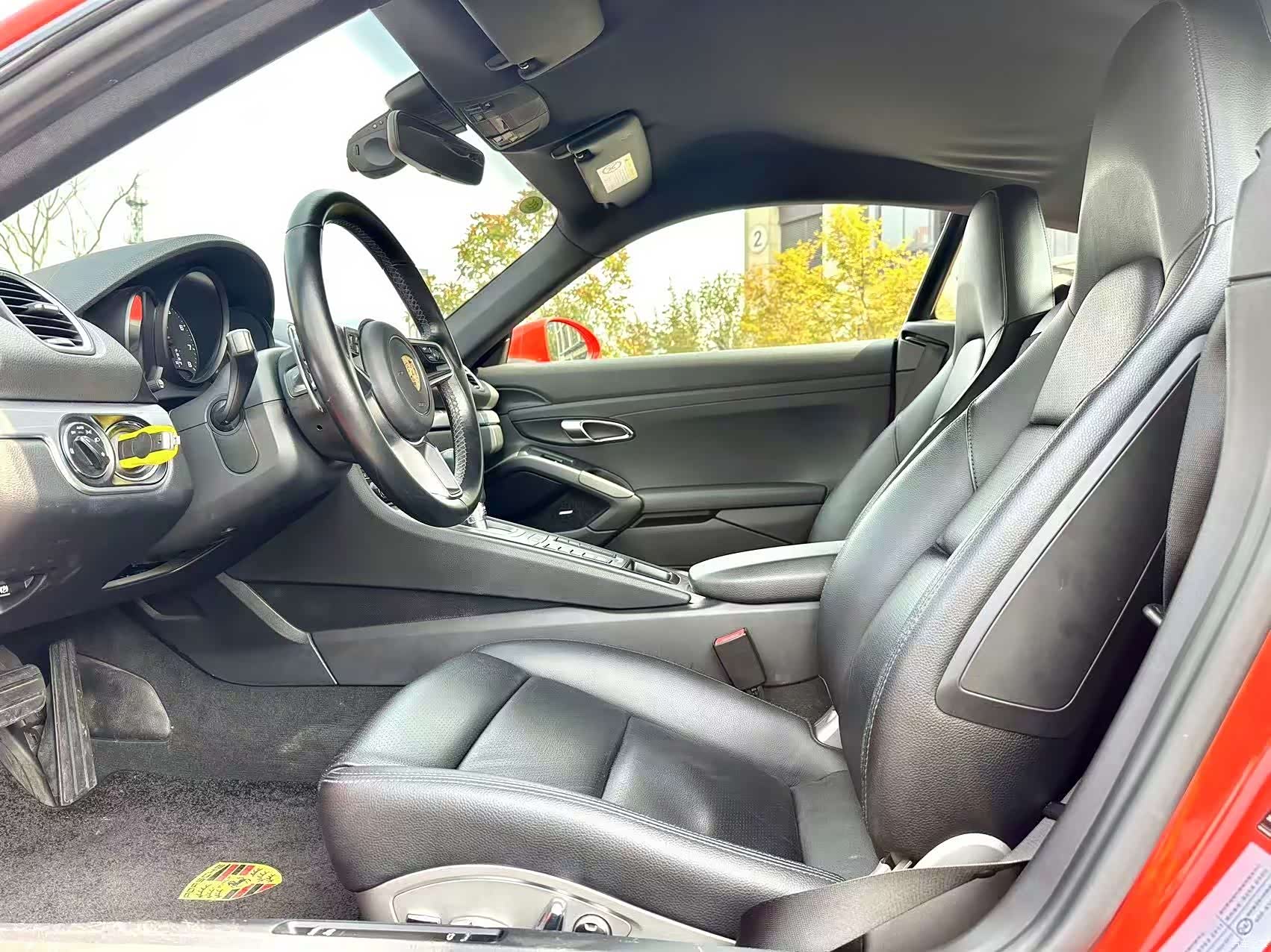 Porsche Cayman, 2018 все фото