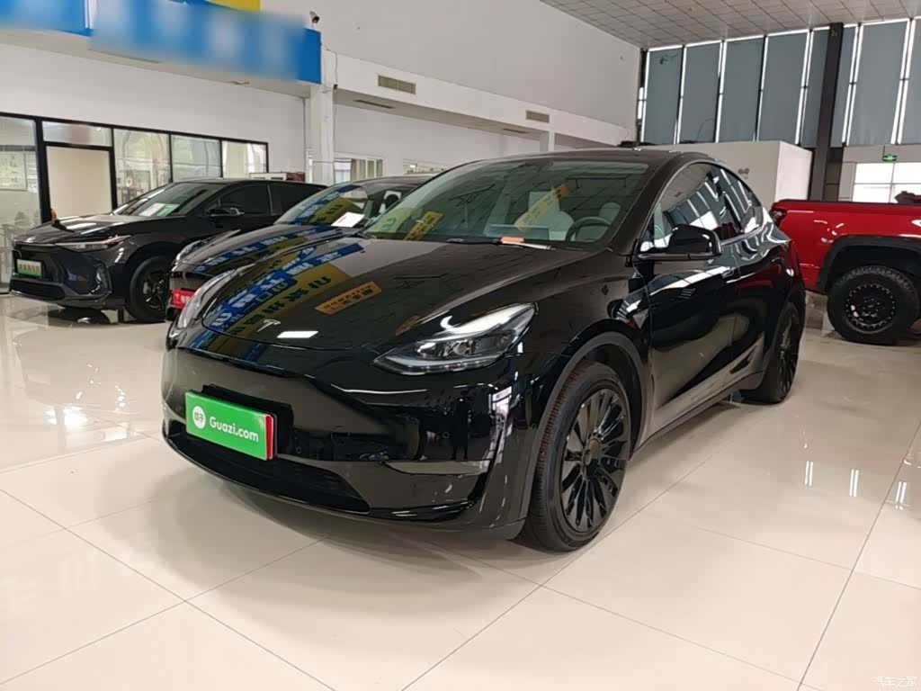 Tesla Model Y, 2023 2