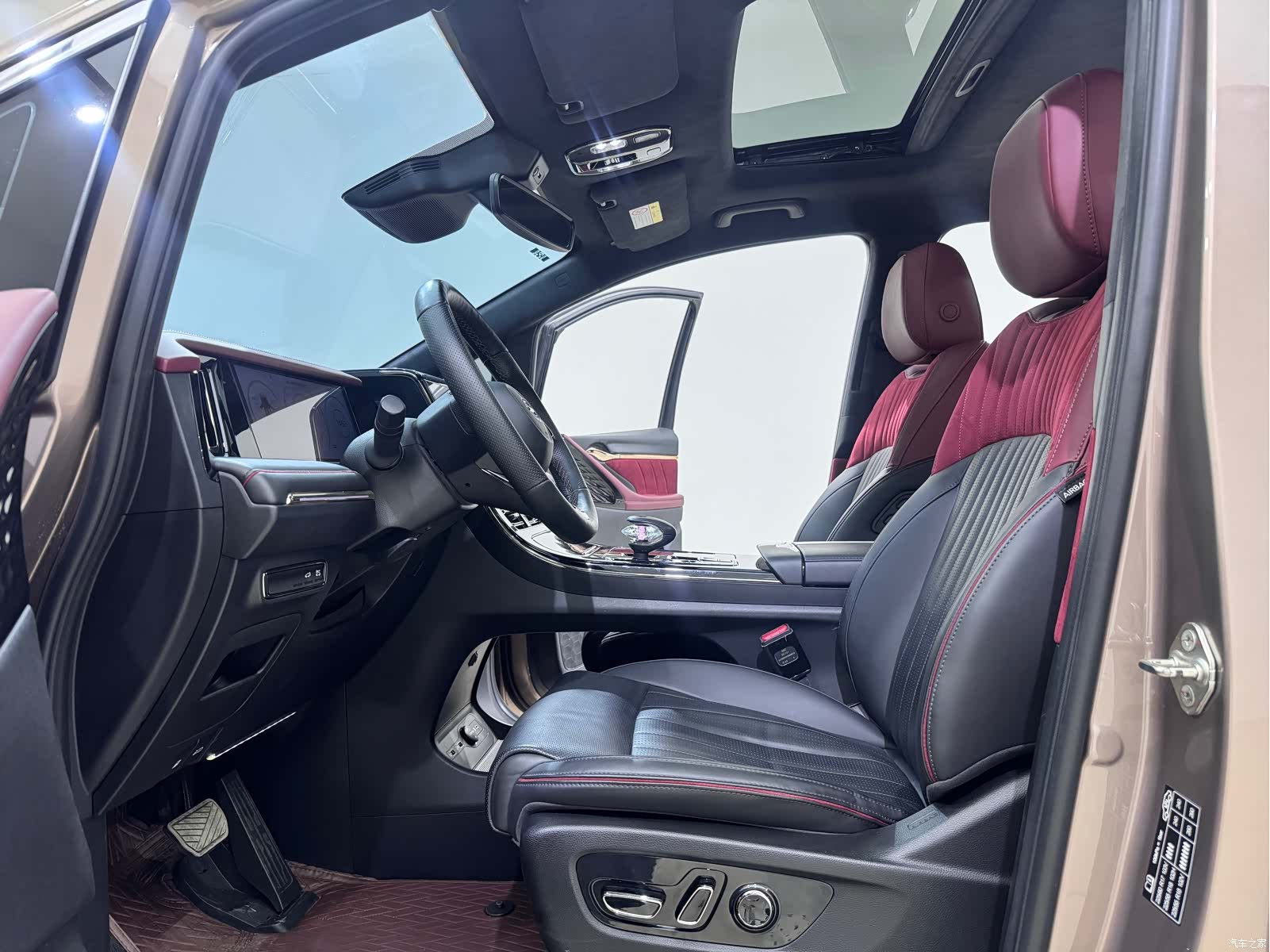 Trumpchi M8, 2022 7