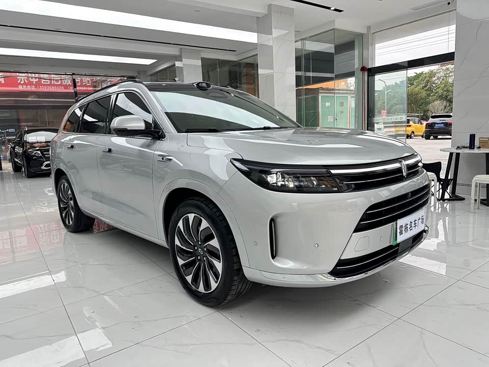 AITO Ask the world M7