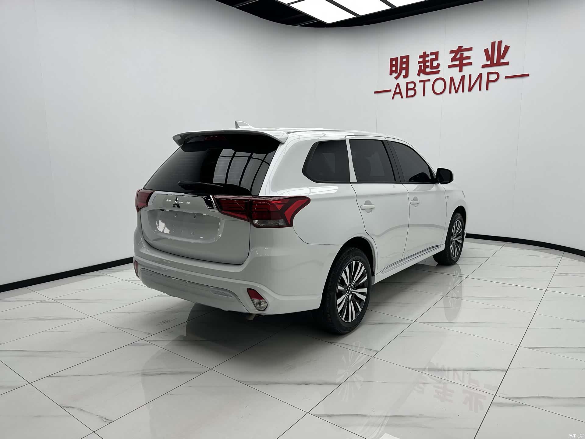 Mitsubishi Outlander, 2023 9