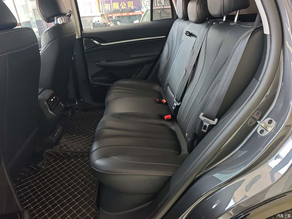 Roewe RX5, 2023 13