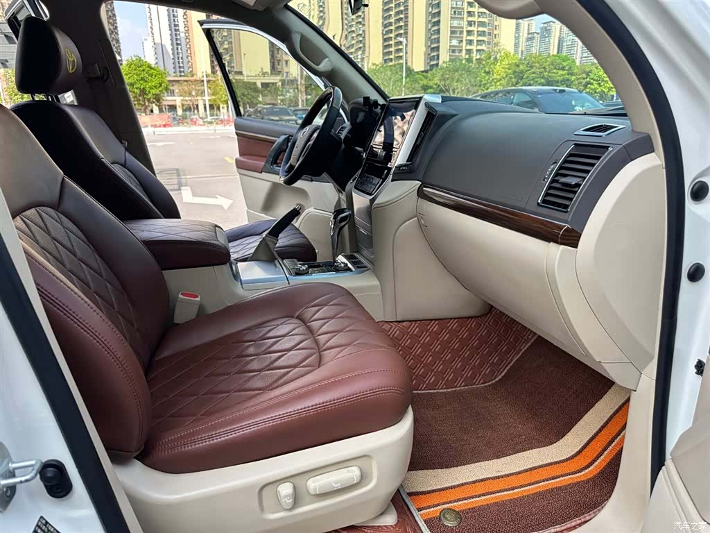 Toyota Land Cruiser, 2020 15