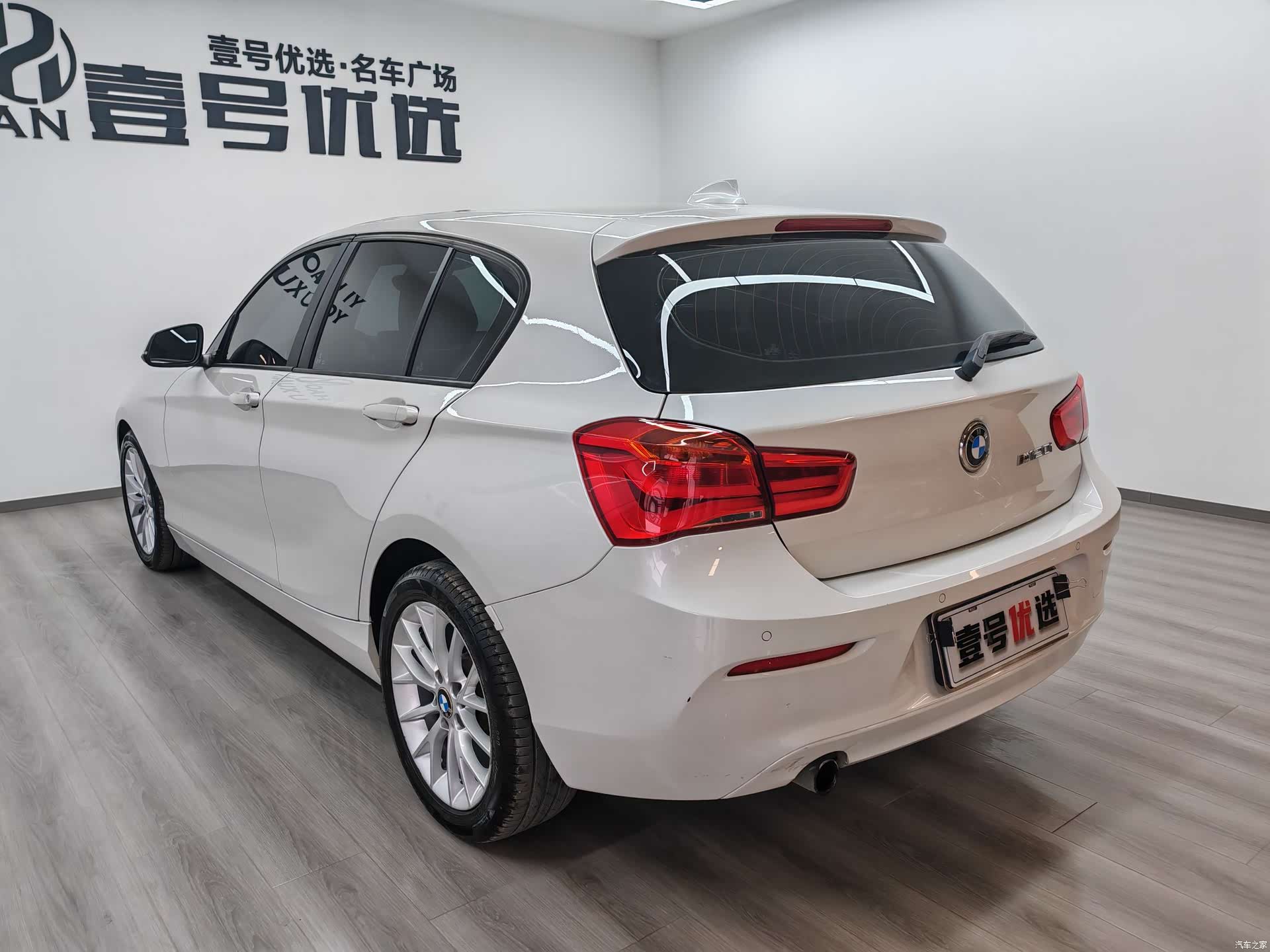 BMW 1 Series, 2016 все фото