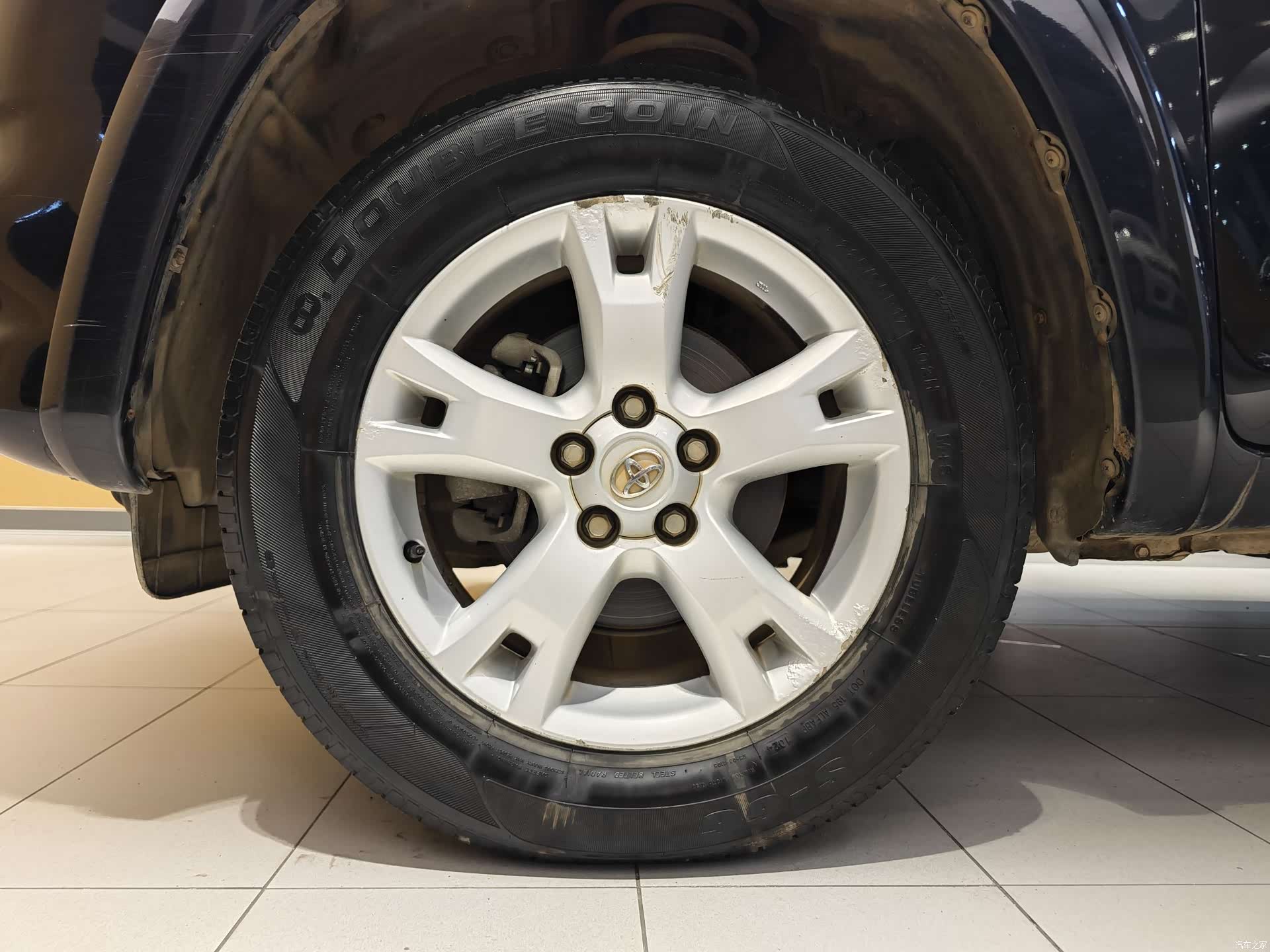 Toyota RAV4, 2012 6