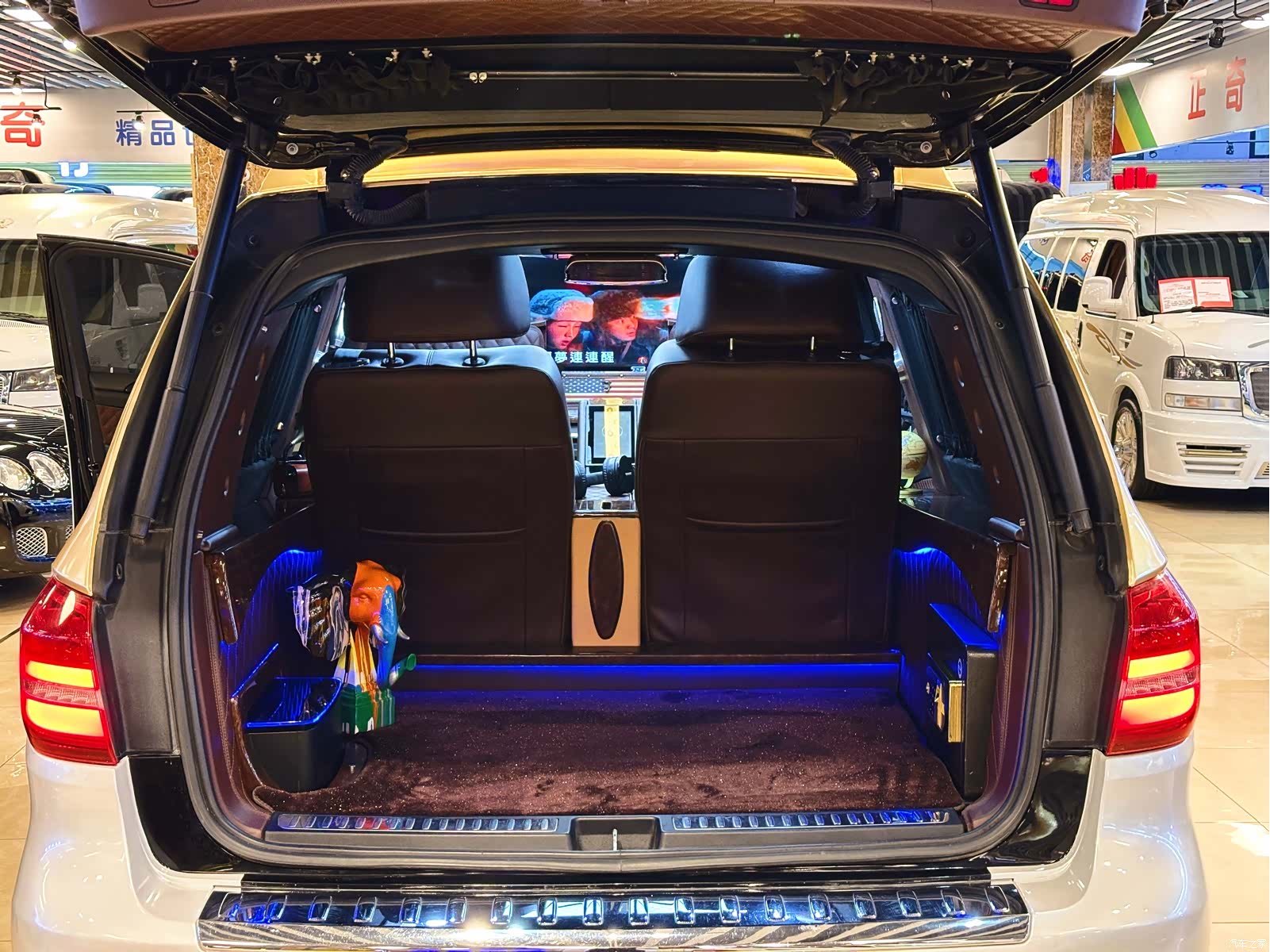 Mercedes-Benz GLS, 2021 7