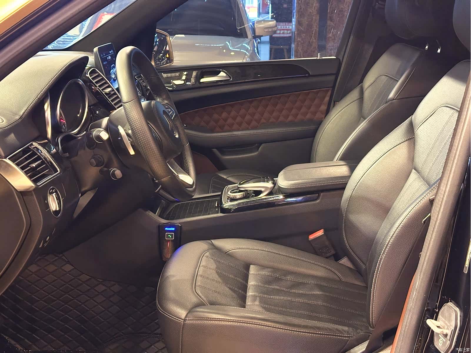 Mercedes-Benz GLS, 2021 15