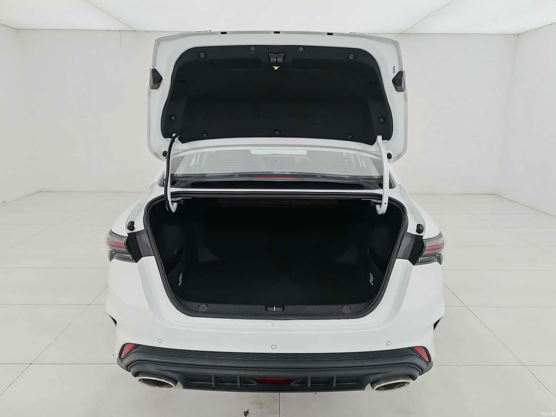 Geely Binray, 2024 17