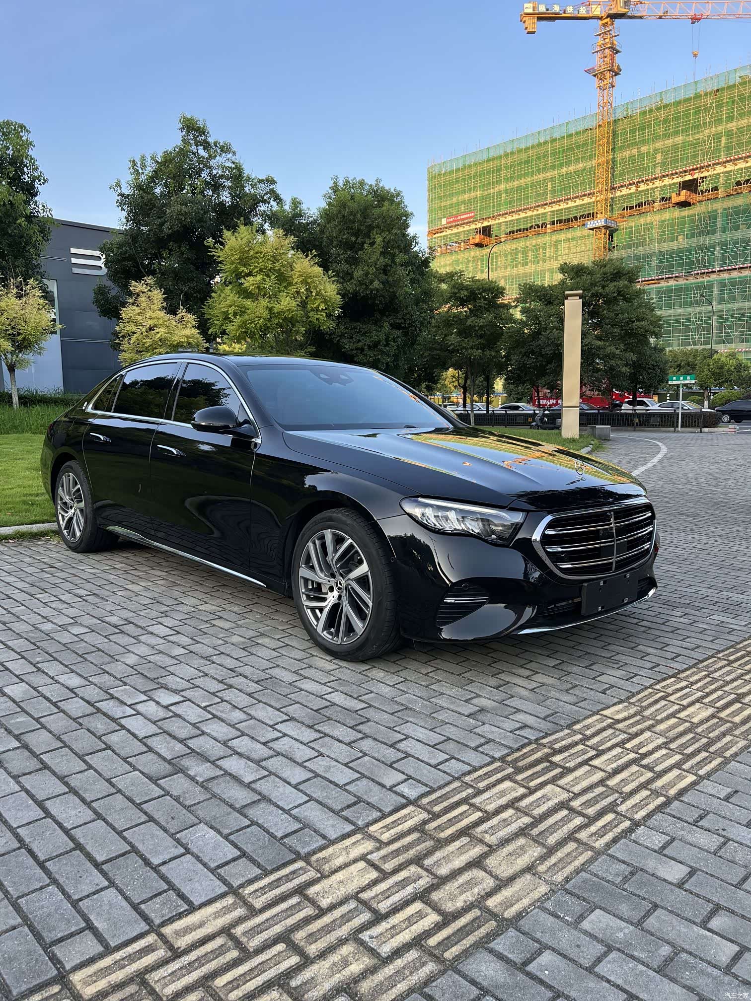 Mercedes-Benz E-Class, 2025 3