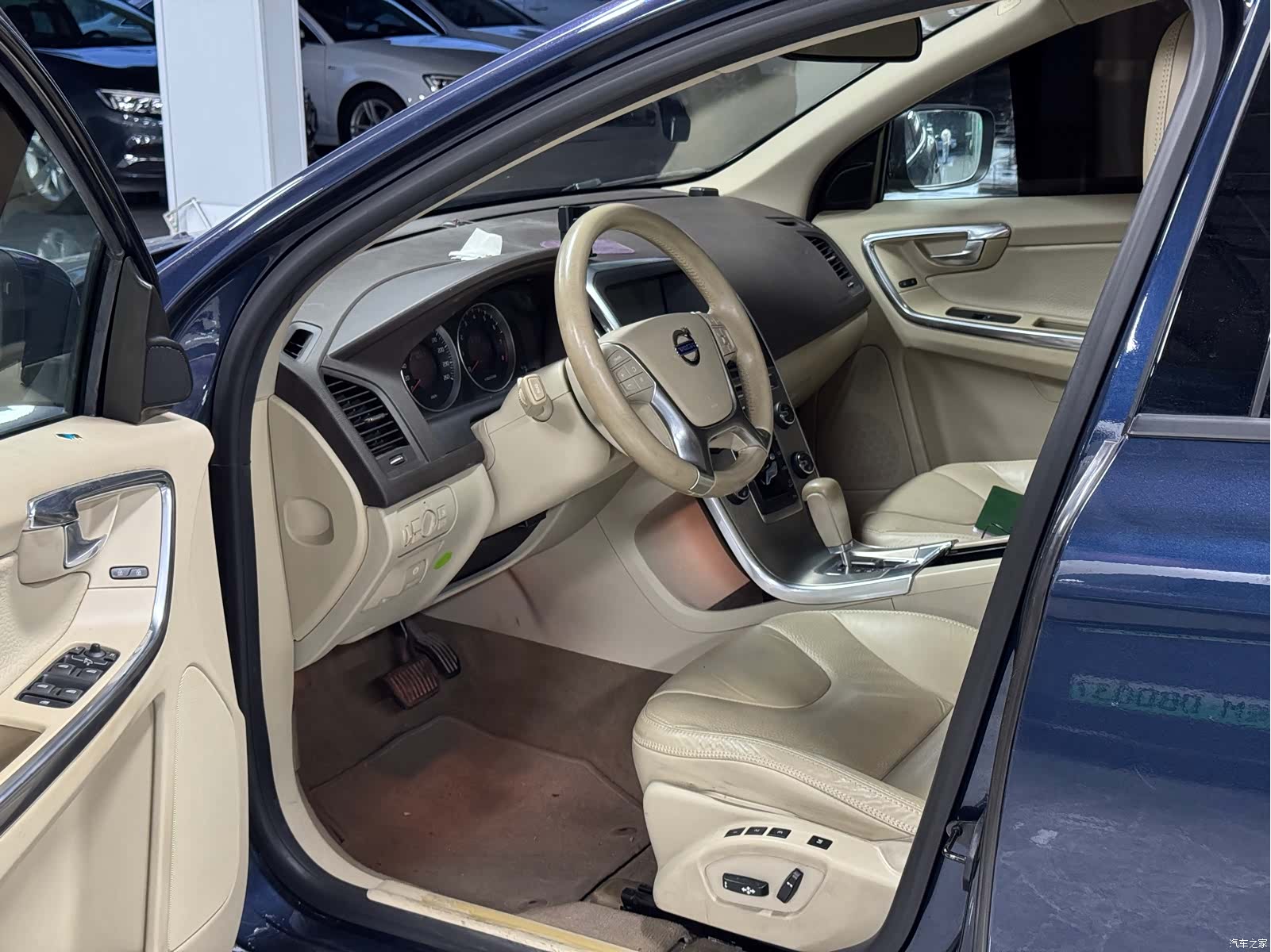 Volvo XC60, 2012 4