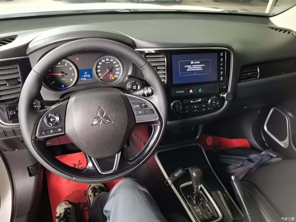 Mitsubishi Outlander, 2018 6