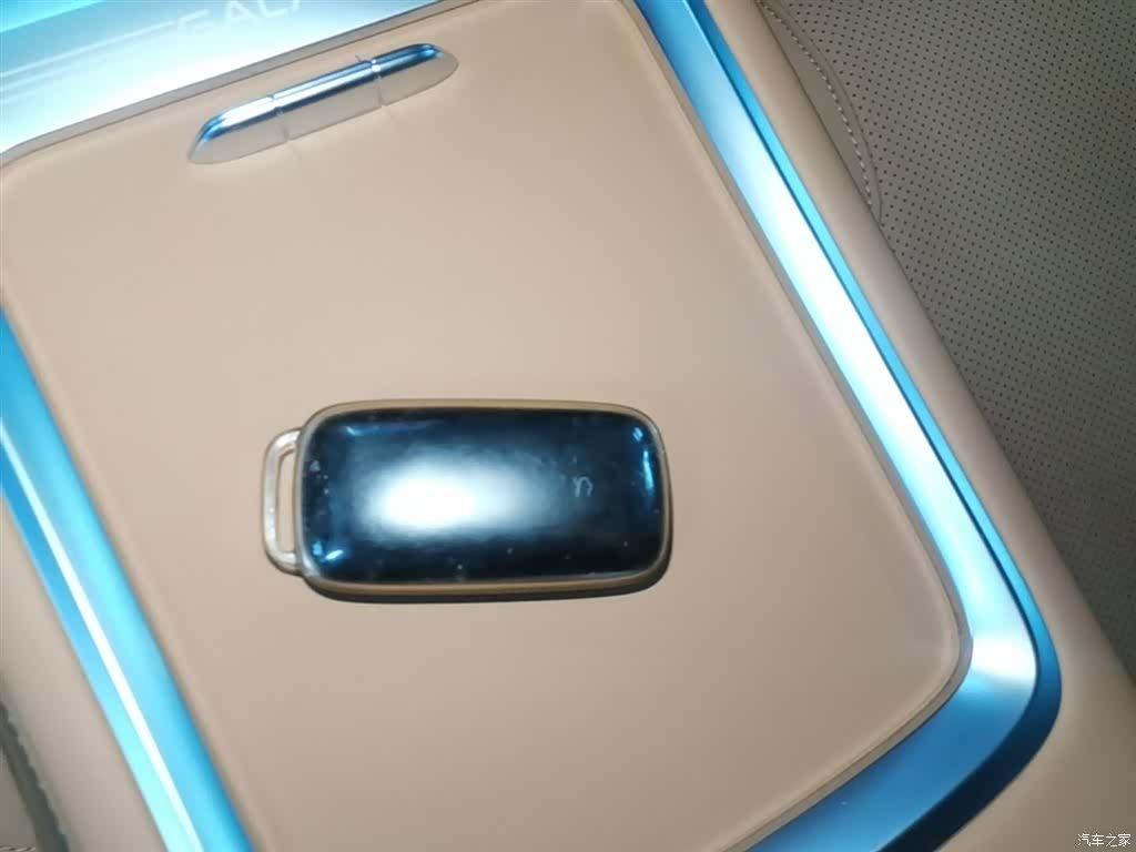 Geely Galaxy L7, 2025 9