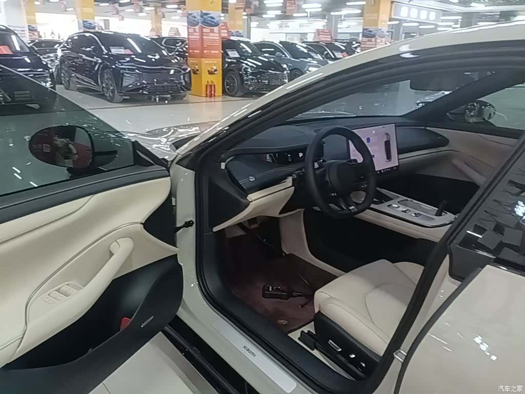 Xiaomi SU7, 2025 16
