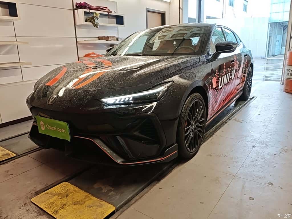 Changan UNI-V, 2025 1
