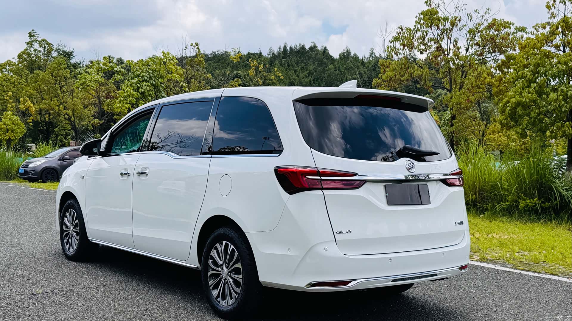 Buick GL8, 2023 7
