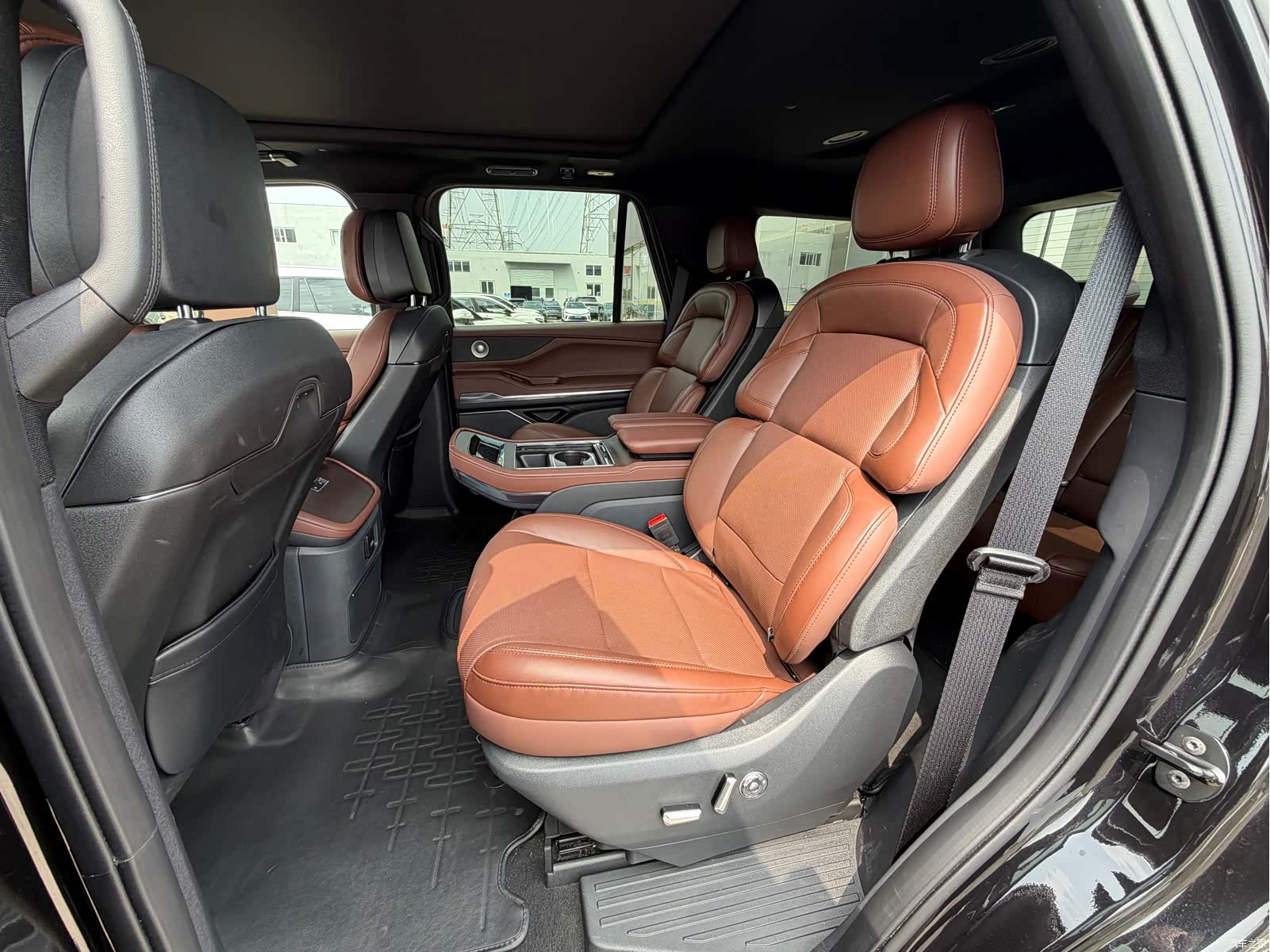 Lincoln Navigator, 2025 9