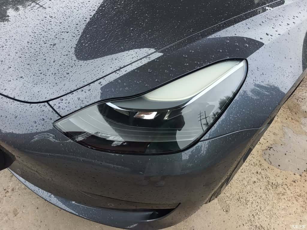 Tesla Model 3, 2022 24